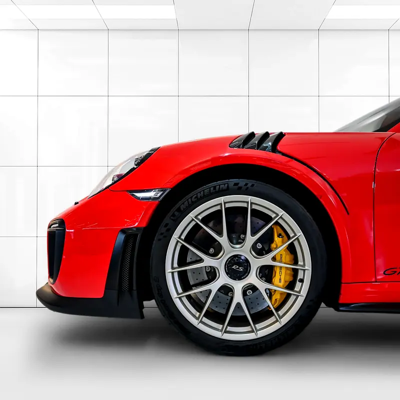 PORSCHE Carrera / 911 GT2 RS Weissach 2018 - photo 6 - Import Émirats | International Cars