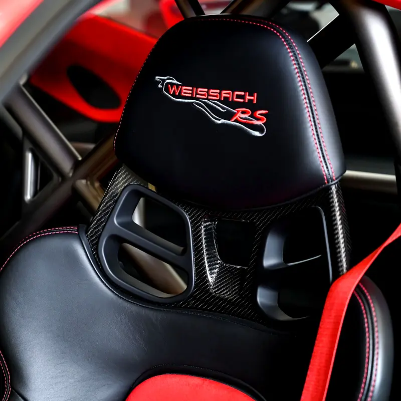 PORSCHE Carrera / 911 GT2 RS Weissach 2018 - photo 9 - Import Émirats | International Cars