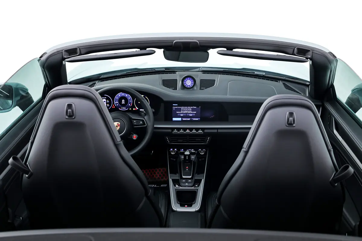 PORSCHE Carrera / 911 Other 2025 - photo 11 - Import Émirats | International Cars