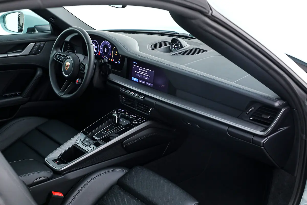 PORSCHE Carrera / 911 Other 2025 - photo 12 - Import Émirats | International Cars