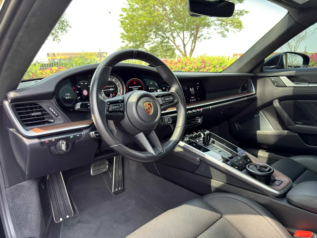 PORSCHE Carrera / 911 Turbo S 2024 - photo 6 - Import Émirats | International Cars
