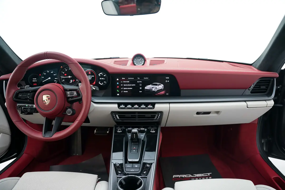 PORSCHE Carrera / 911 Carrera S 2024 - photo 6 - Import Émirats | International Cars