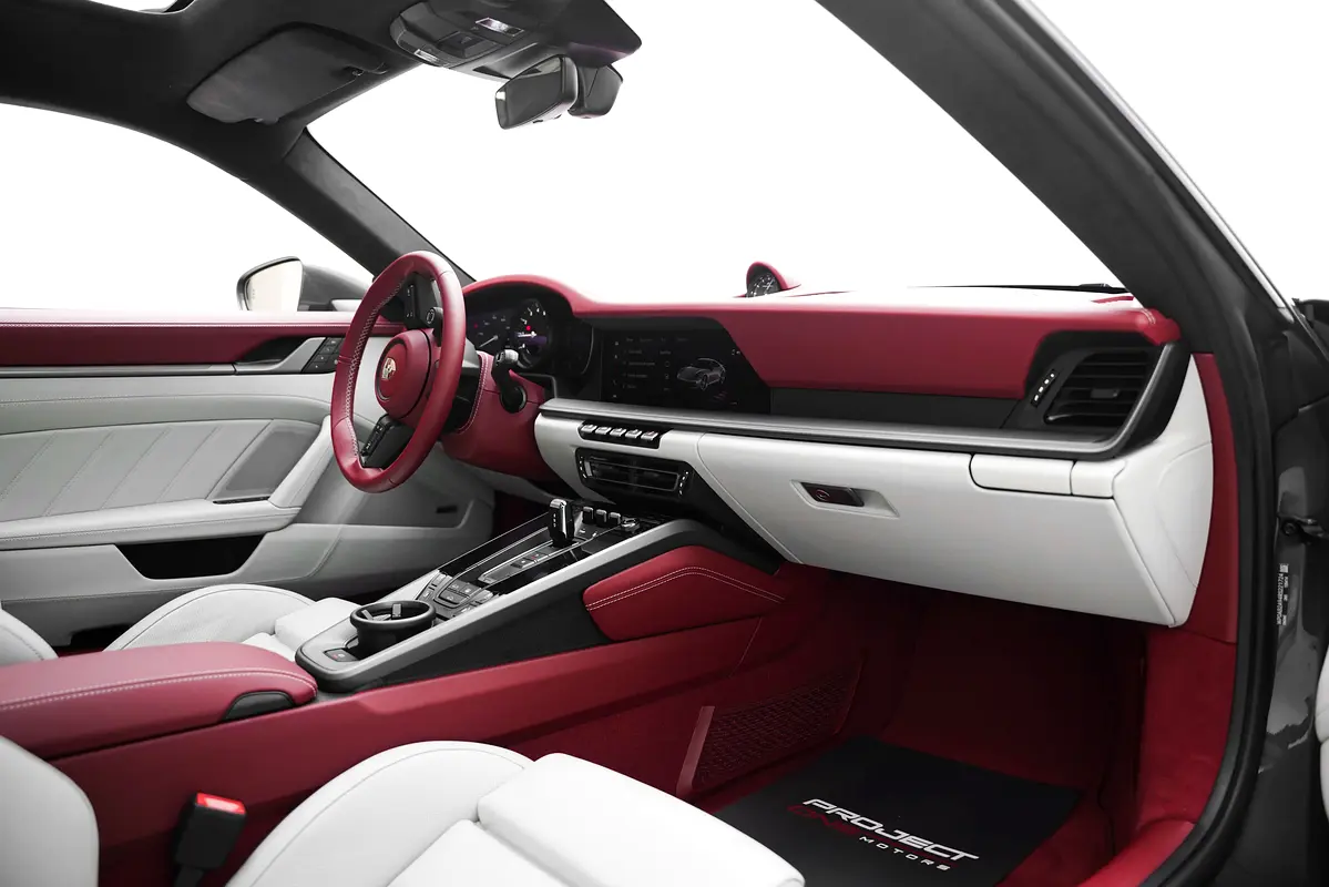 PORSCHE Carrera / 911 Carrera S 2024 - photo 9 - Import Émirats | International Cars