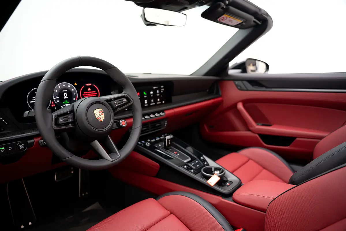 PORSCHE Carrera / 911 4 GTS 2025 - photo 7 - Import Émirats | International Cars