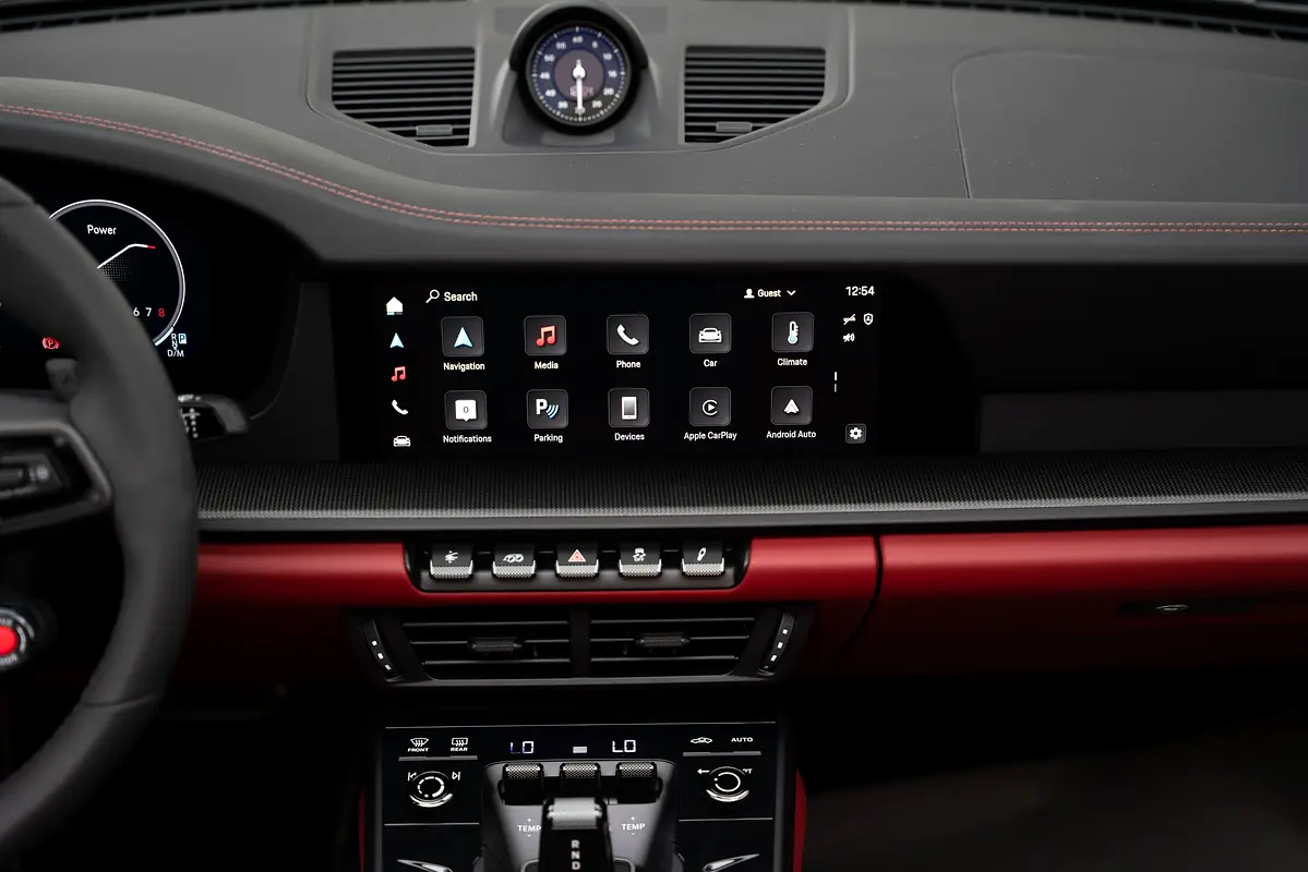 PORSCHE Carrera / 911 4 GTS 2025 - photo 8 - Import Émirats | International Cars