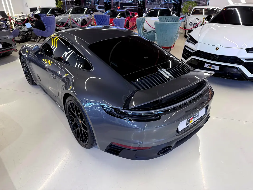 PORSCHE Carrera / 911 GTS 2024 - photo 10 - Import Émirats | International Cars
