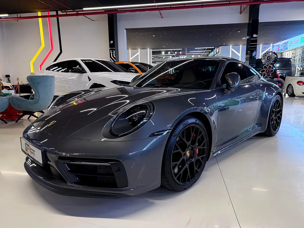 PORSCHE Carrera / 911 GTS 2024 - photo 3 - Import Émirats | International Cars