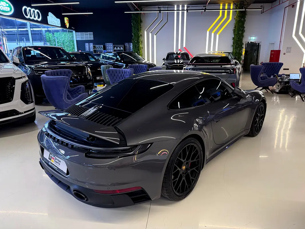 PORSCHE Carrera / 911 GTS 2024 - photo 7 - Import Émirats | International Cars