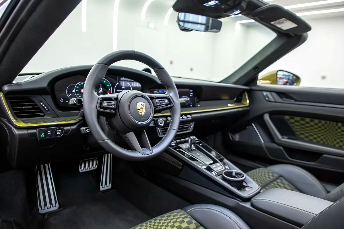 PORSCHE Carrera / 911 Other 2026 - photo 11 - Import Émirats | International Cars