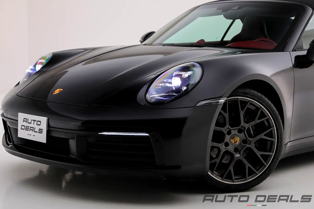 PORSCHE Carrera / 911 2023 - photo 7 - Import Émirats | International Cars
