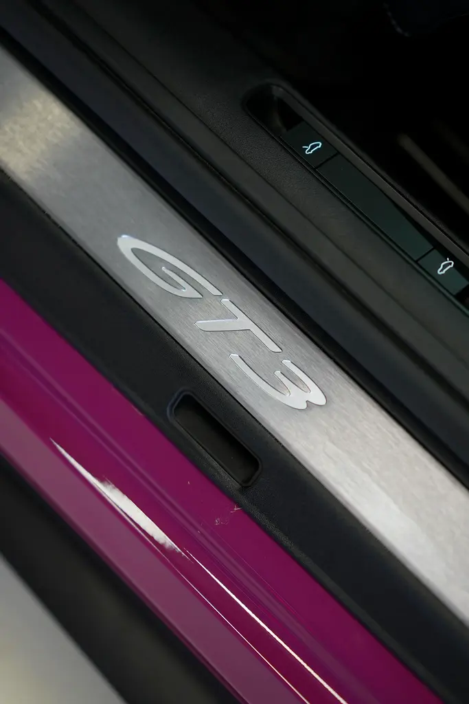 PORSCHE Carrera / 911 GT3 2023 - photo 7 - Import Émirats | International Cars