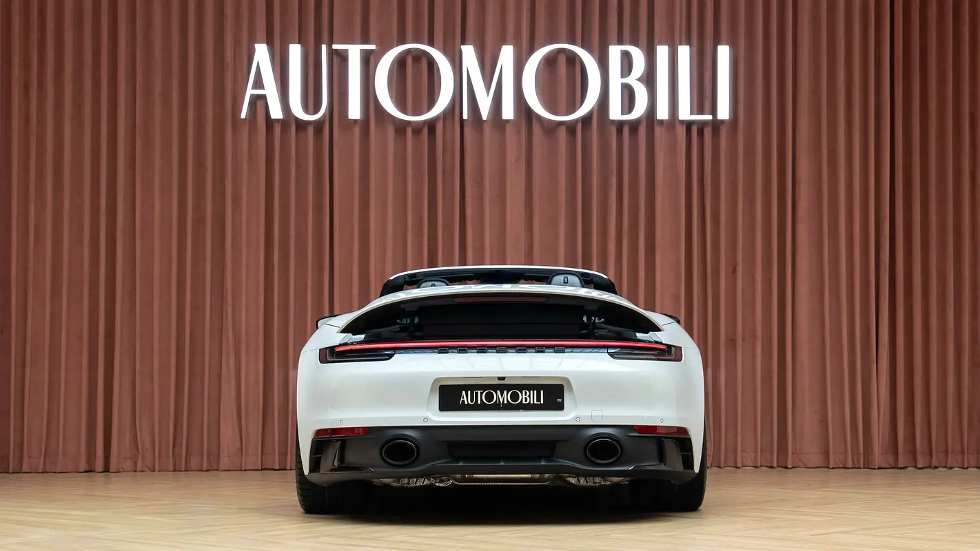 PORSCHE Carrera / 911 GTS 2023 - photo 5 - Import Émirats | International Cars