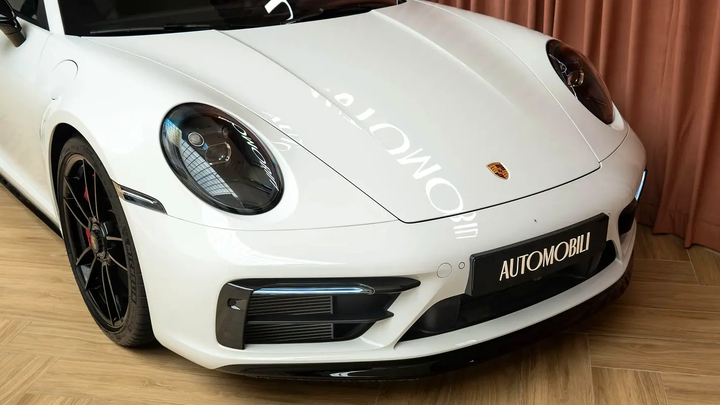 PORSCHE Carrera / 911 GTS 2023 - photo 8 - Import Émirats | International Cars