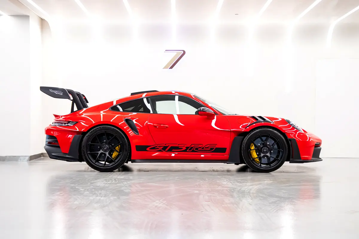 PORSCHE Carrera / 911 GT3 RS 2025 - photo 3 - Import Émirats | International Cars