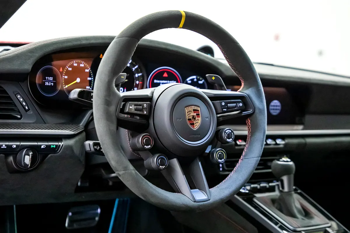 PORSCHE Carrera / 911 GT3 RS 2025 - photo 8 - Import Émirats | International Cars