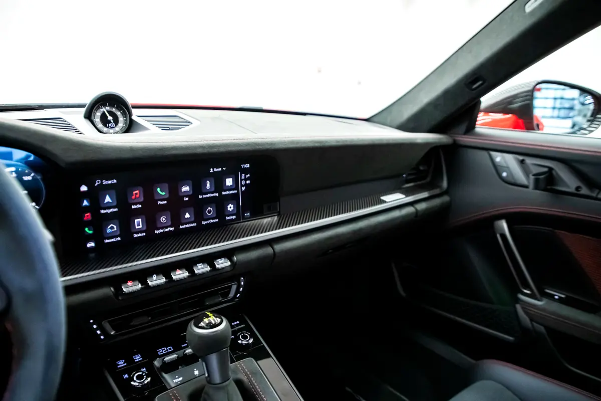 PORSCHE Carrera / 911 GT3 RS 2025 - photo 9 - Import Émirats | International Cars