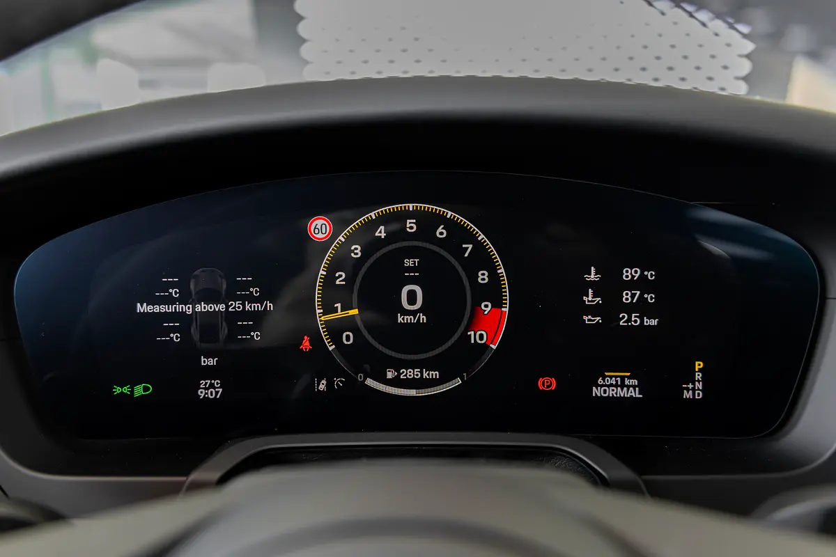 PORSCHE Carrera / 911 GT3 2026 - photo 12 - Import Émirats | International Cars