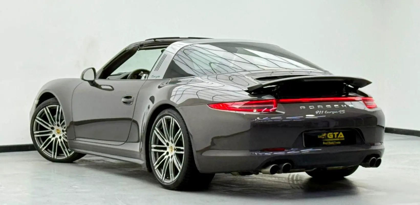 PORSCHE Carrera / 911 Targa 4S 2015 - photo 5 - Import Émirats | International Cars