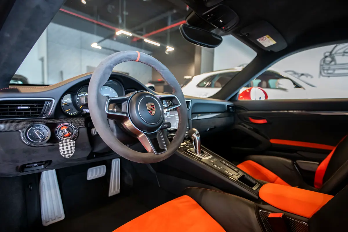 PORSCHE Carrera / 911 GT3 RS 2016 - photo 6 - Import Émirats | International Cars