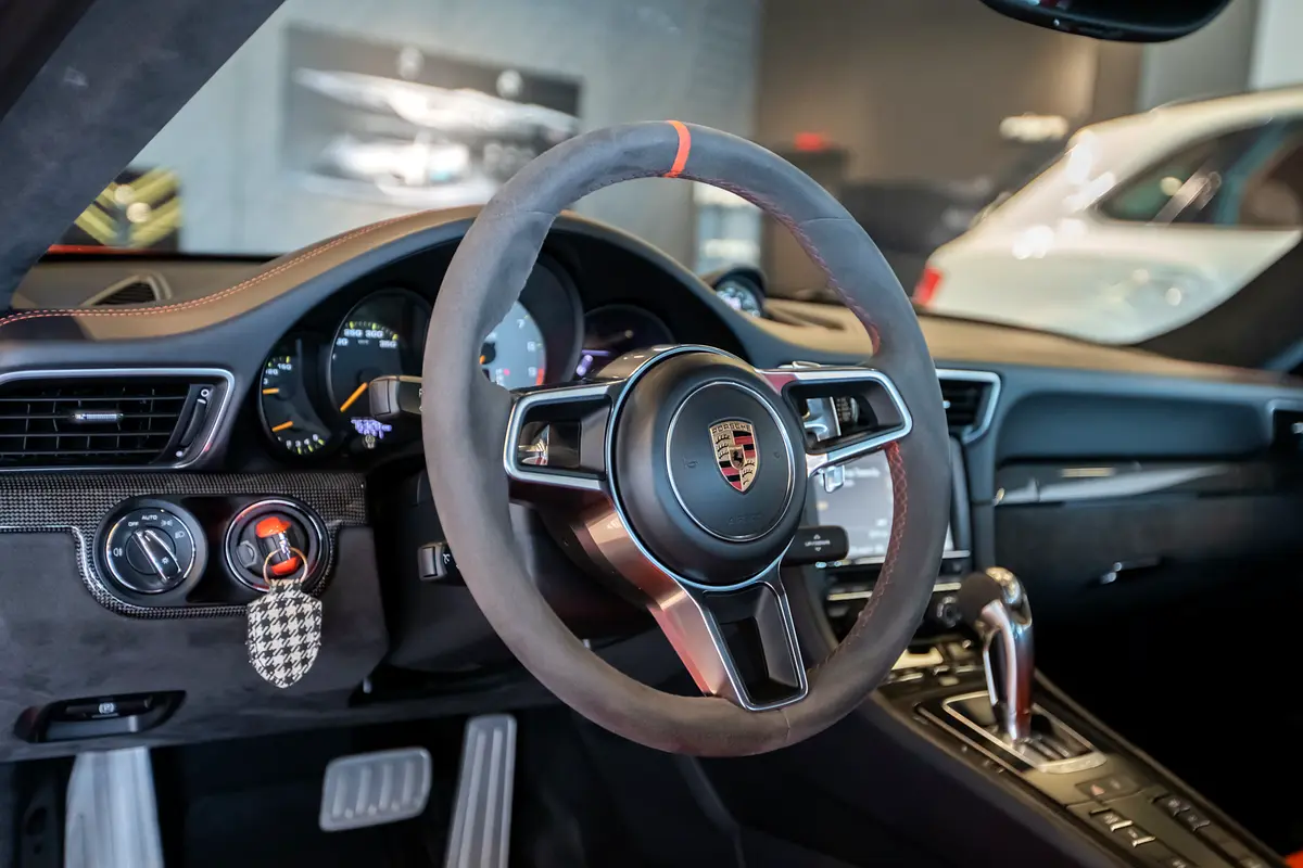 PORSCHE Carrera / 911 GT3 RS 2016 - photo 7 - Import Émirats | International Cars