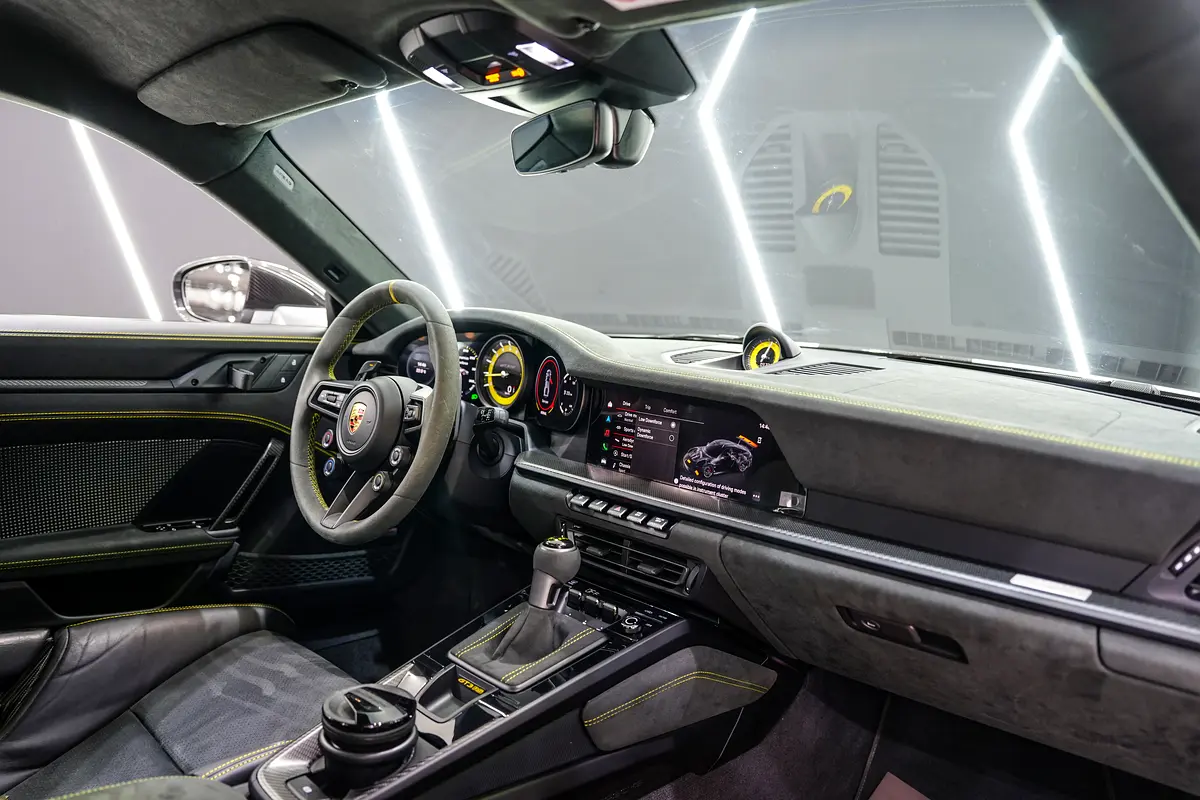 PORSCHE Carrera / 911 GT3 RS 2024 - photo 7 - Import Émirats | International Cars