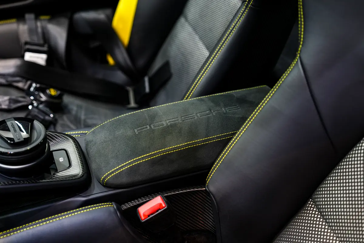 PORSCHE Carrera / 911 GT3 RS 2024 - photo 9 - Import Émirats | International Cars