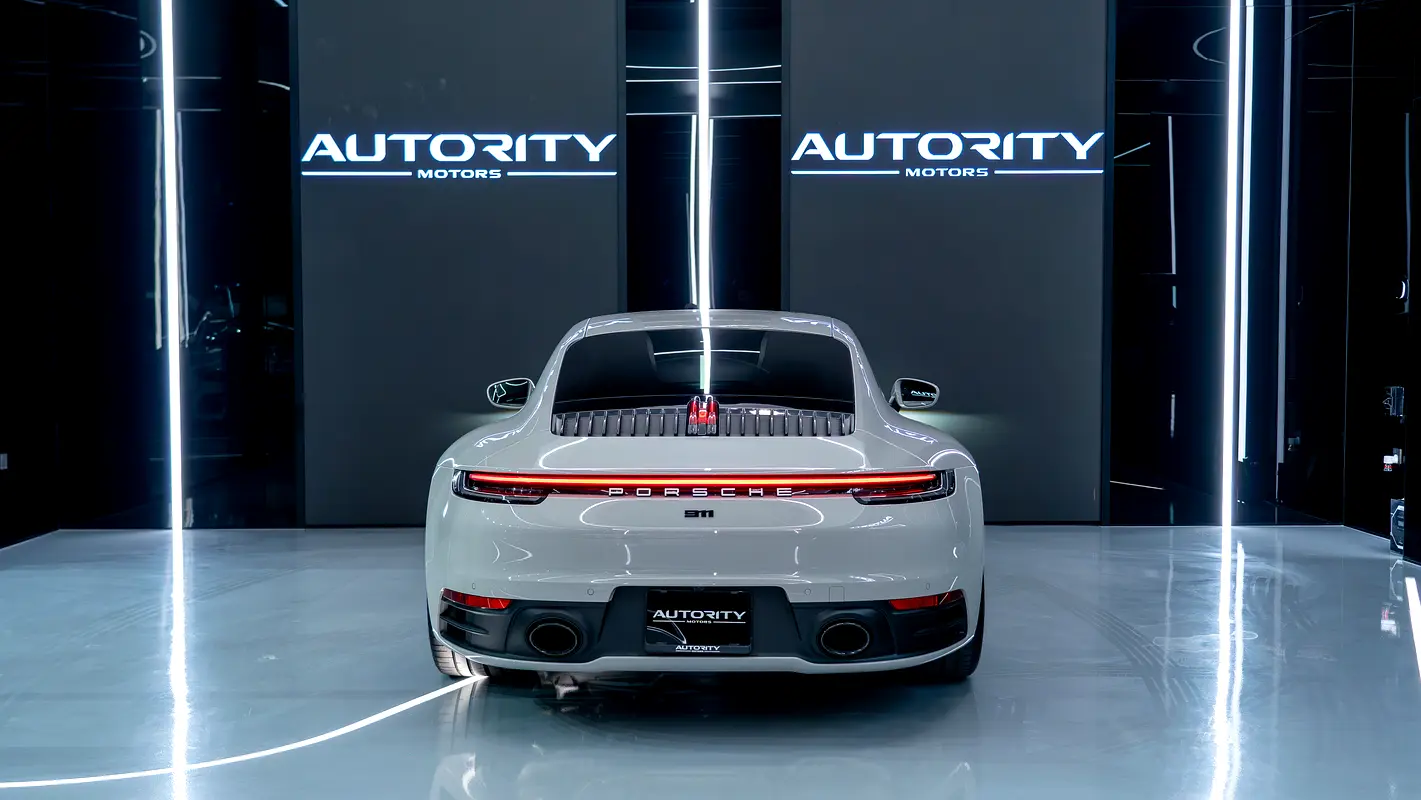 PORSCHE Carrera / 911 2024 - photo 7 - Import Émirats | International Cars