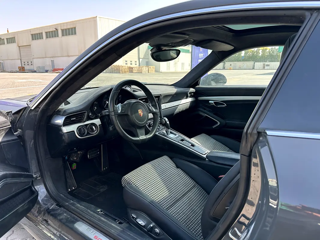 PORSCHE Carrera / 911 Carrera 4S 2014 - photo 7 - Import Émirats | International Cars