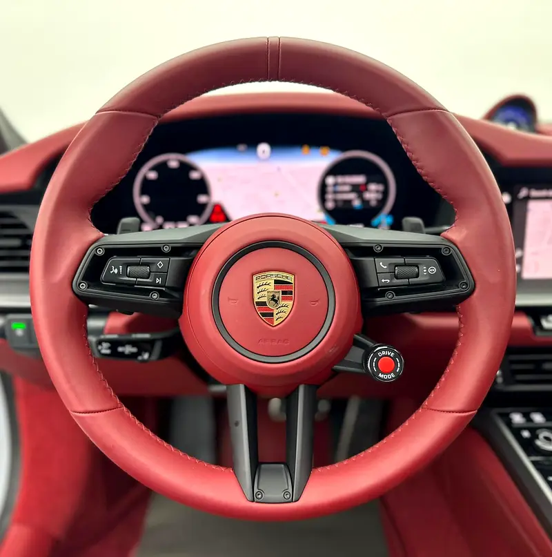 PORSCHE Carrera / 911 2025 - photo 7 - Import Émirats | International Cars