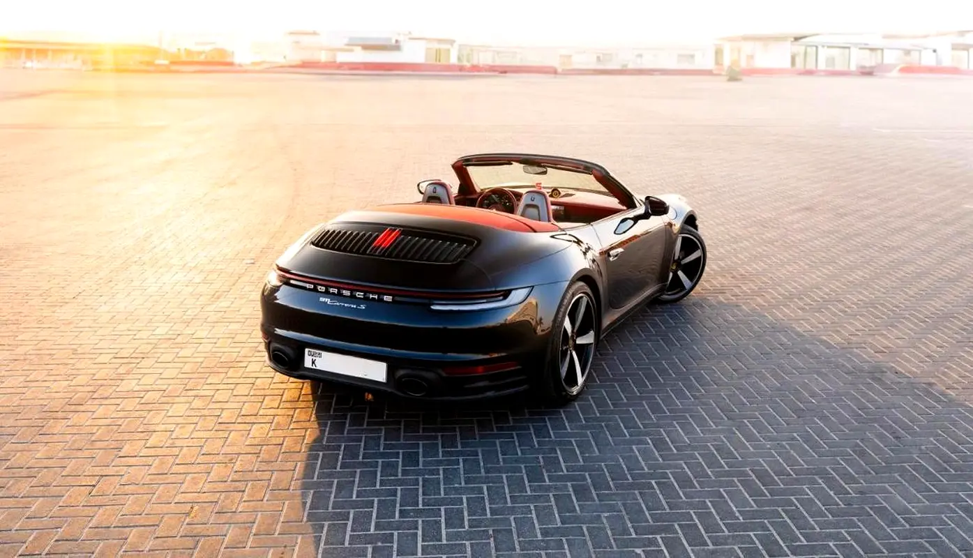 PORSCHE Carrera / 911 Carrera S 2021 - photo 4 - Import Émirats | International Cars