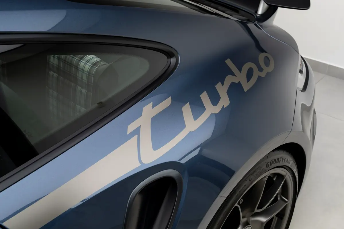PORSCHE Carrera / 911 Turbo S 2025 - photo 10 - Import Émirats | International Cars