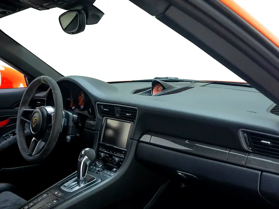PORSCHE Carrera / 911 GT3 RS 2016 - photo 10 - Import Émirats | International Cars