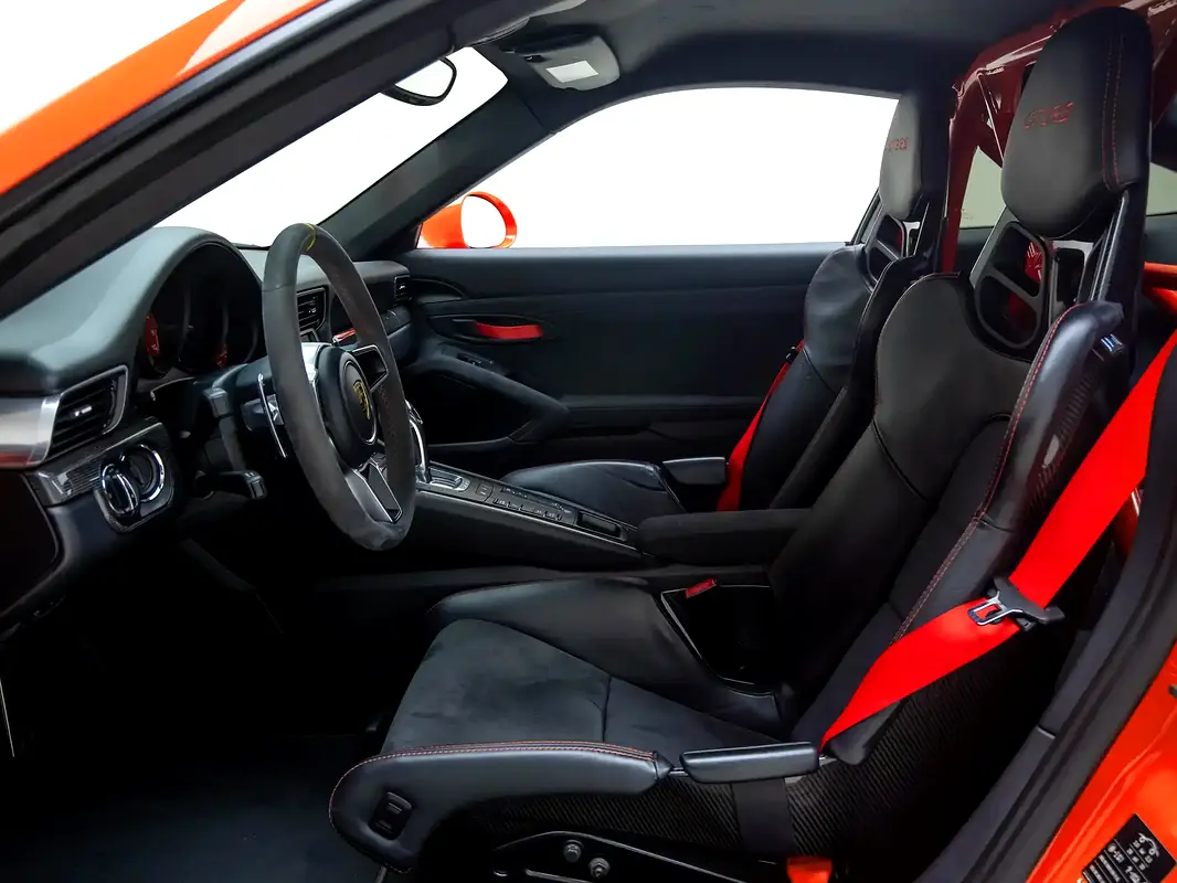 PORSCHE Carrera / 911 GT3 RS 2016 - photo 9 - Import Émirats | International Cars