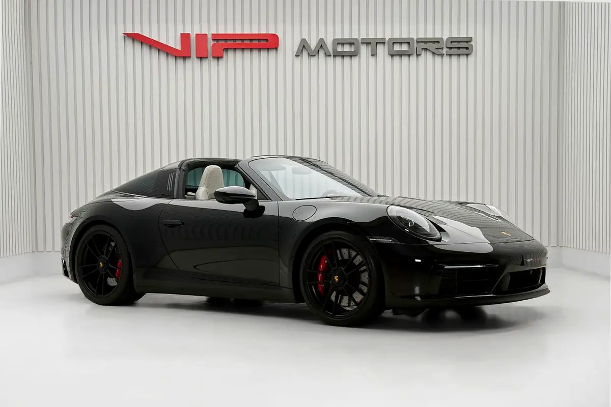 PORSCHE Carrera / 911 Targa 4 GTS 2023 - photo 3 - Import Émirats | International Cars