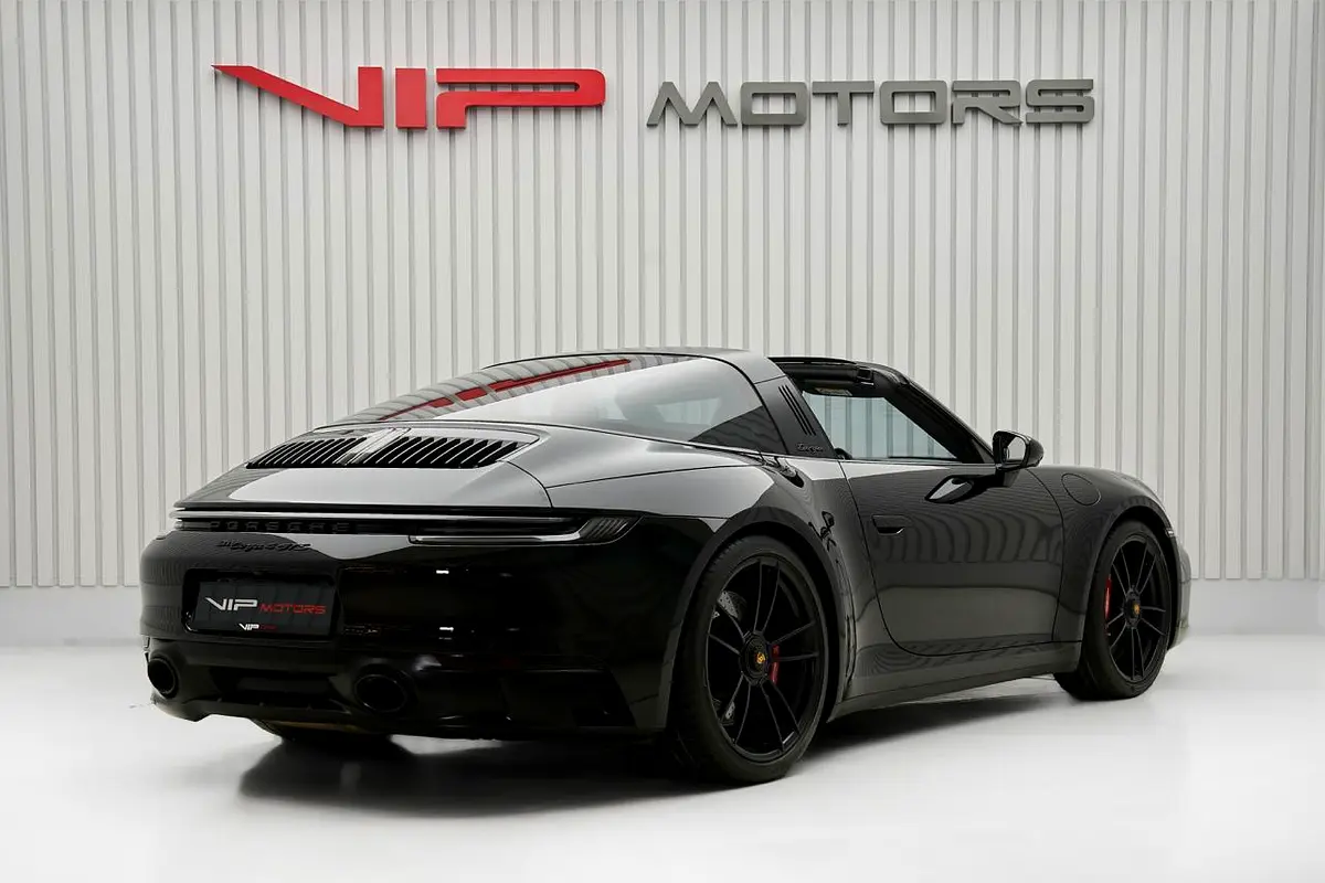 PORSCHE Carrera / 911 Targa 4 GTS 2023 - photo 4 - Import Émirats | International Cars
