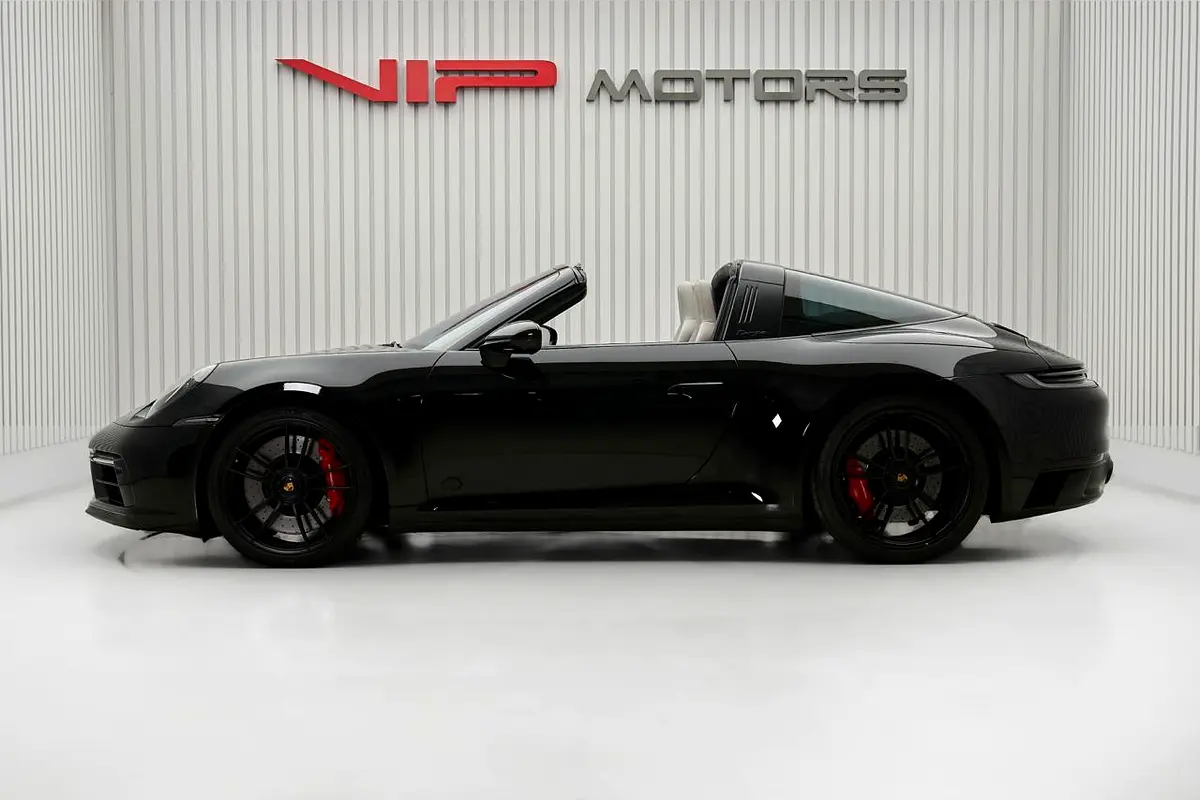 PORSCHE Carrera / 911 Targa 4 GTS 2023 - photo 7 - Import Émirats | International Cars