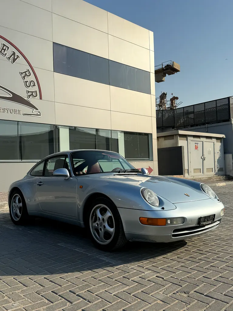 PORSCHE Carrera / 911 Carrera 2 1994 - photo 3 - Import Émirats | International Cars