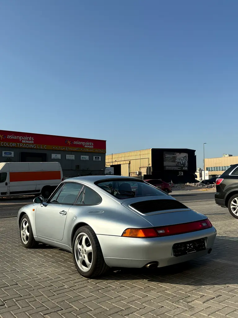 PORSCHE Carrera / 911 Carrera 2 1994 - photo 4 - Import Émirats | International Cars