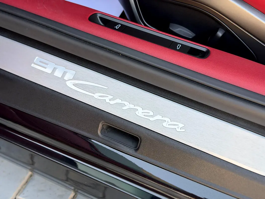 PORSCHE Carrera / 911 2024 - photo 5 - Import Émirats | International Cars