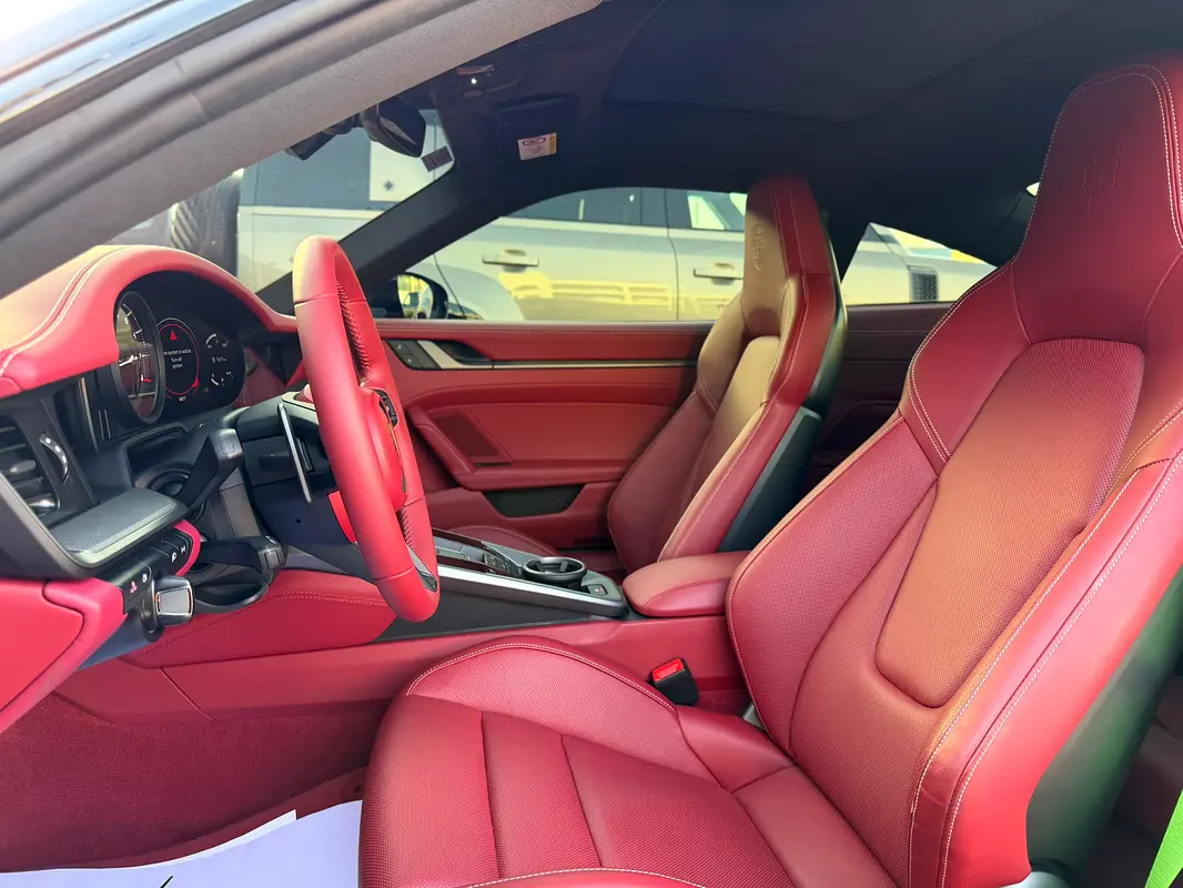 PORSCHE Carrera / 911 2024 - photo 6 - Import Émirats | International Cars