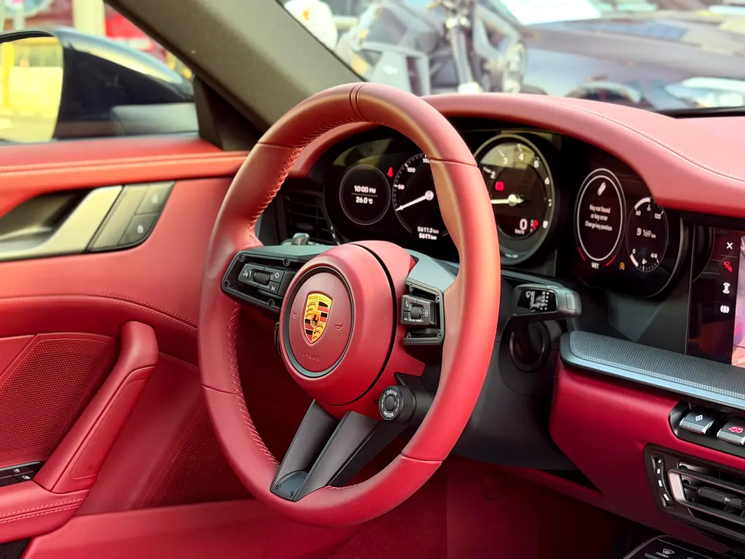 PORSCHE Carrera / 911 2024 - photo 9 - Import Émirats | International Cars