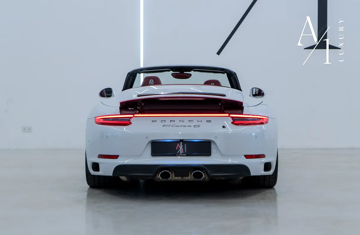 PORSCHE Carrera / 911 Carrera 4S 2017 - photo 4 - Import Émirats | International Cars