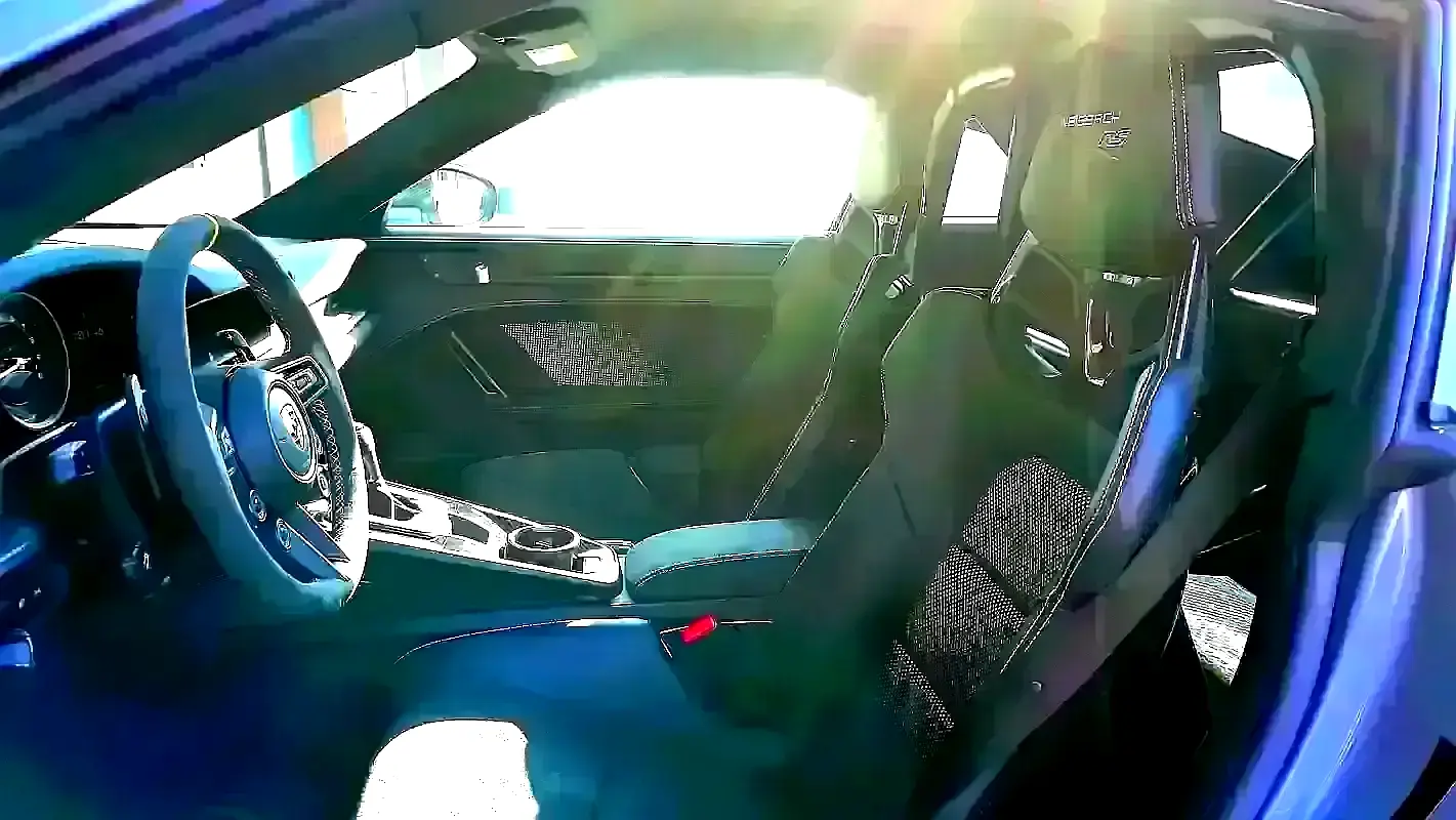 PORSCHE Carrera / 911 GT3 RS 2024 - photo 12 - Import Émirats | International Cars