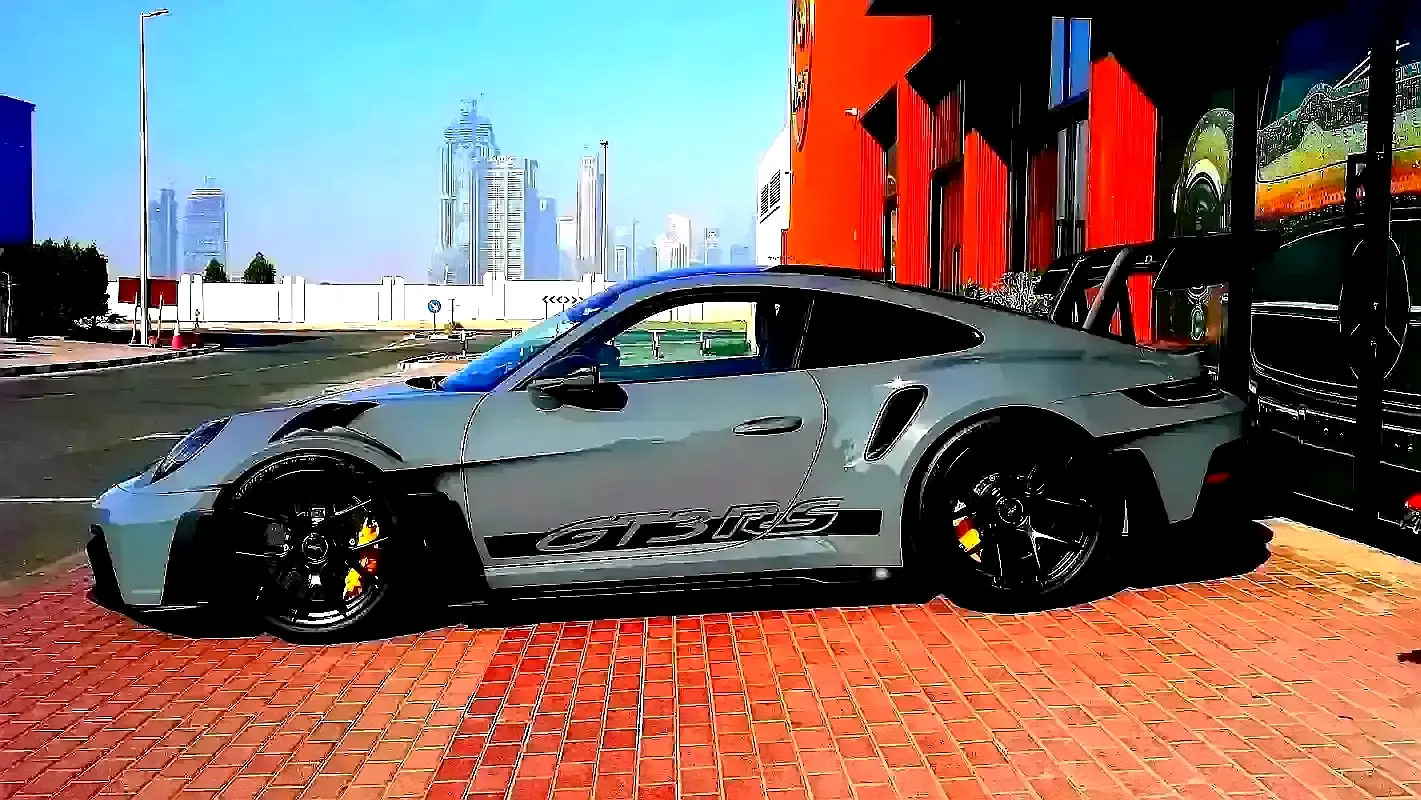 PORSCHE Carrera / 911 GT3 RS 2024 - photo 7 - Import Émirats | International Cars