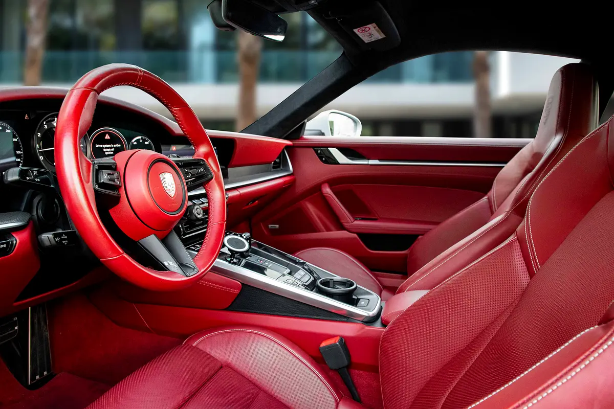 PORSCHE Carrera / 911 Carrera 4S 2020 - photo 9 - Import Émirats | International Cars