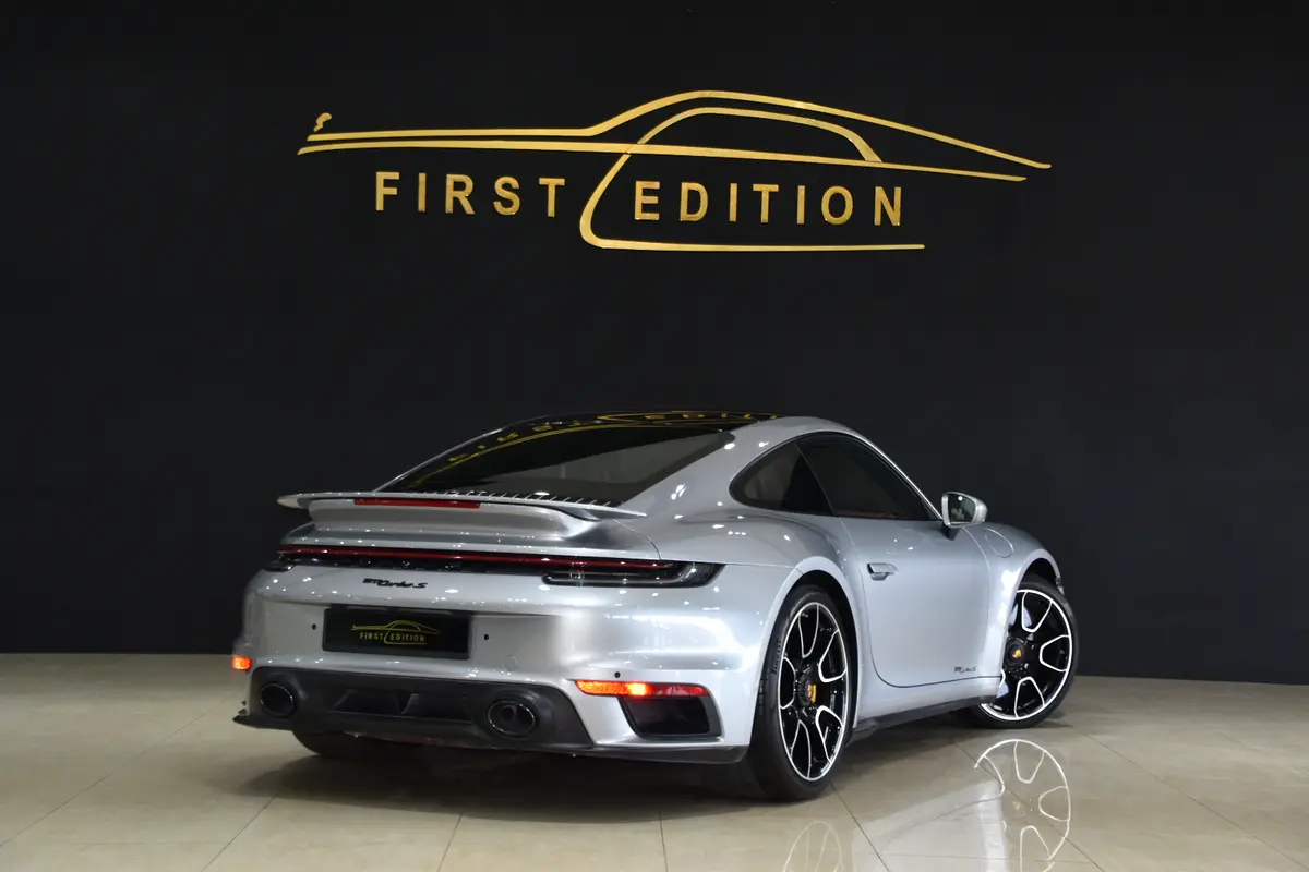 PORSCHE Carrera / 911 Turbo S 2021 - photo 4 - Import Émirats | International Cars