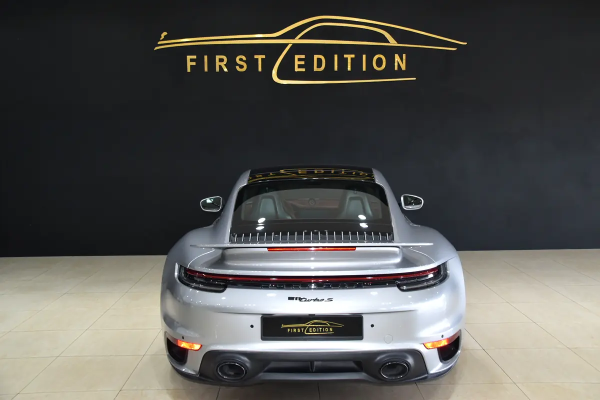 PORSCHE Carrera / 911 Turbo S 2021 - photo 8 - Import Émirats | International Cars