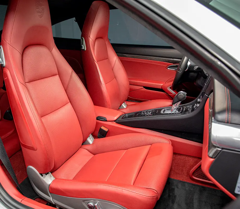 PORSCHE Carrera / 911 Turbo 2016 - photo 12 - Import Émirats | International Cars