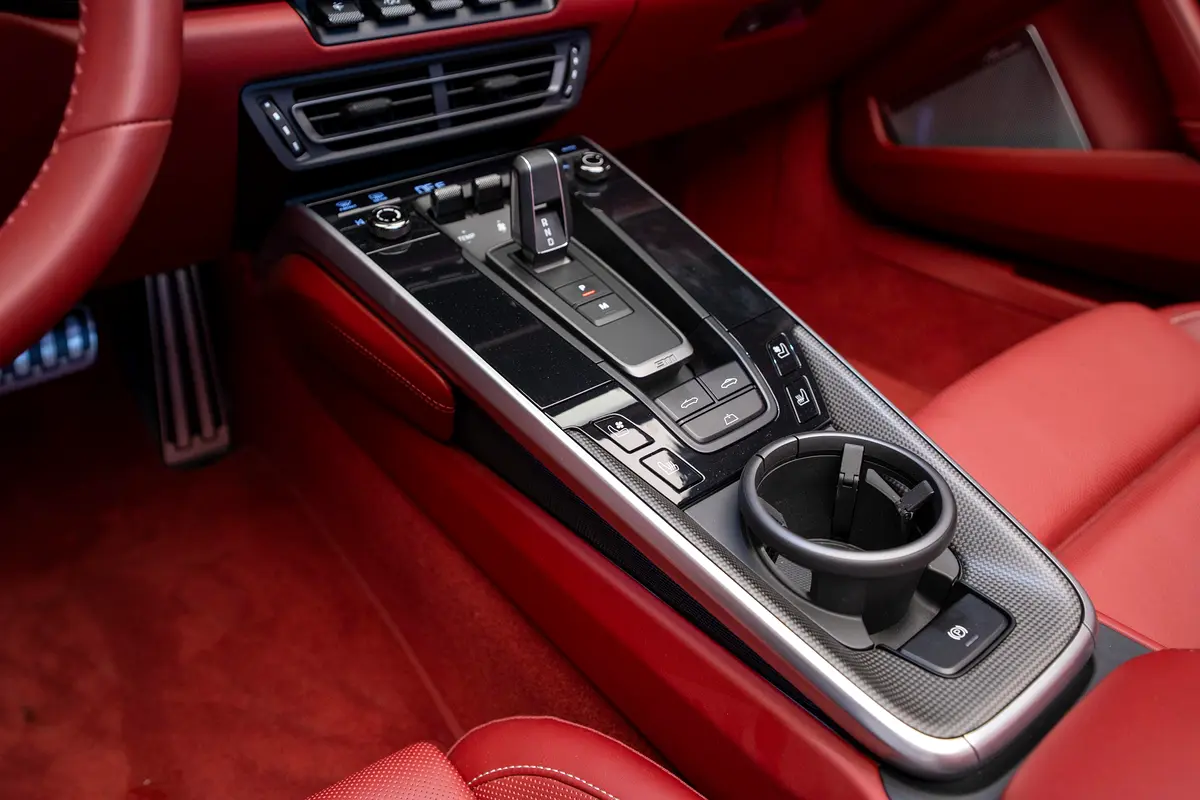 PORSCHE Carrera / 911 Carrera 4S 2021 - photo 12 - Import Émirats | International Cars