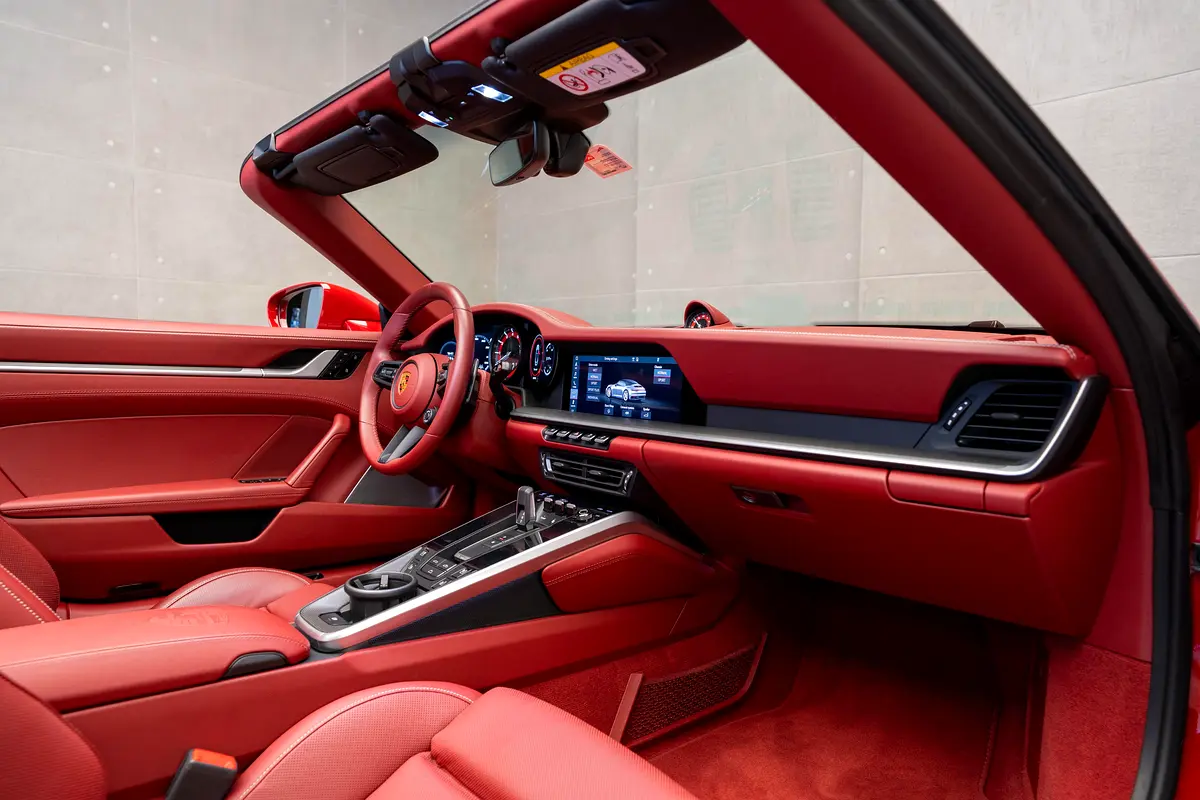 PORSCHE Carrera / 911 Carrera 4S 2021 - photo 9 - Import Émirats | International Cars